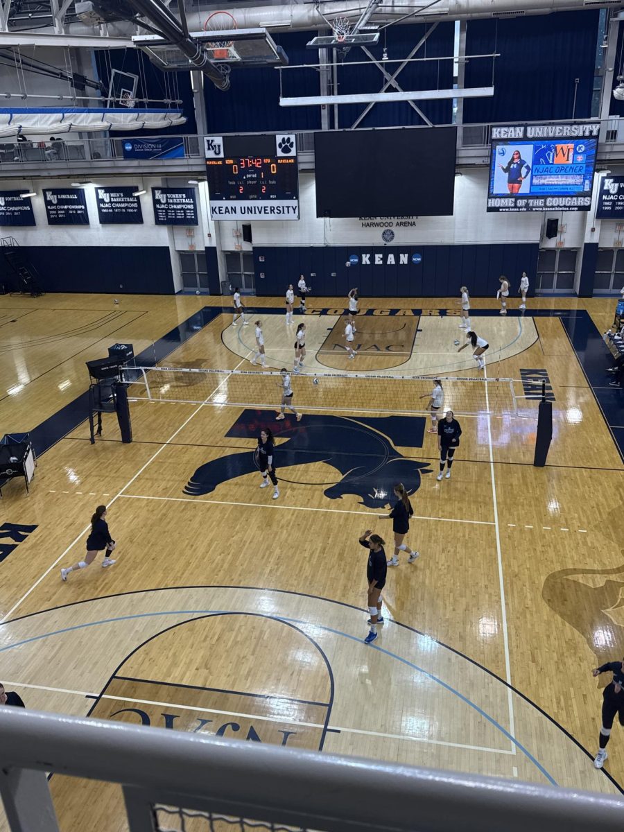 Pioneers Volleyball drops NJAC Match vs Kean