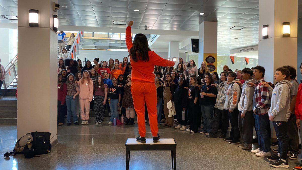 High School Choir Blesses Campus with Freedom Song